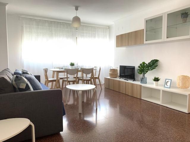 Uim Mediterraneo Diagonal 17 Wifi Sagunto المظهر الخارجي الصورة